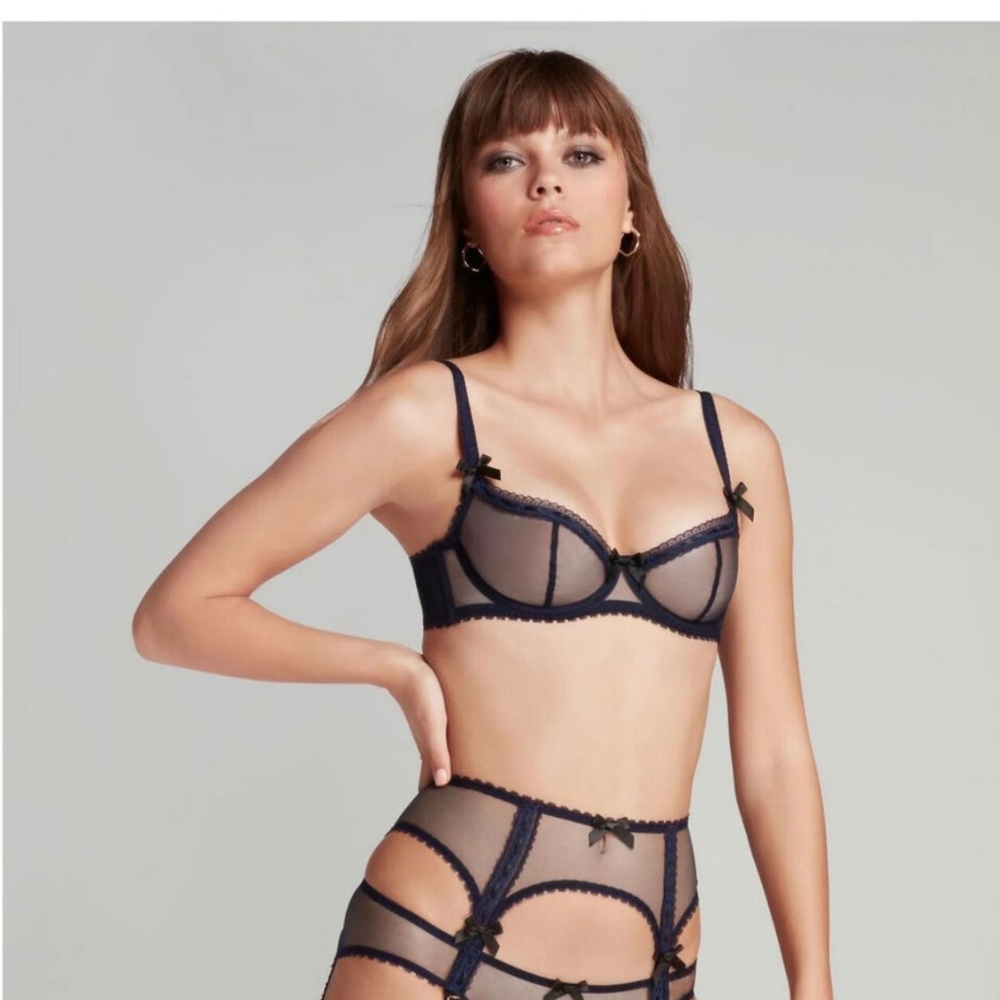 NWOT Agent Provocateur Claira Navy Bra 36B
